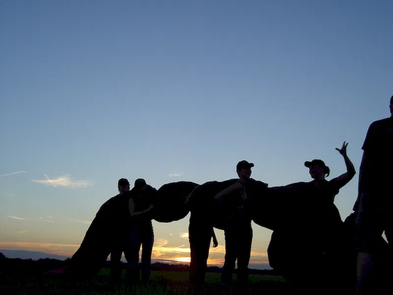 Ballonvaart als bedrijfsuitje met 4CB Ballonvaarten – collega’s genieten samen van een unieke ervaring in de lucht